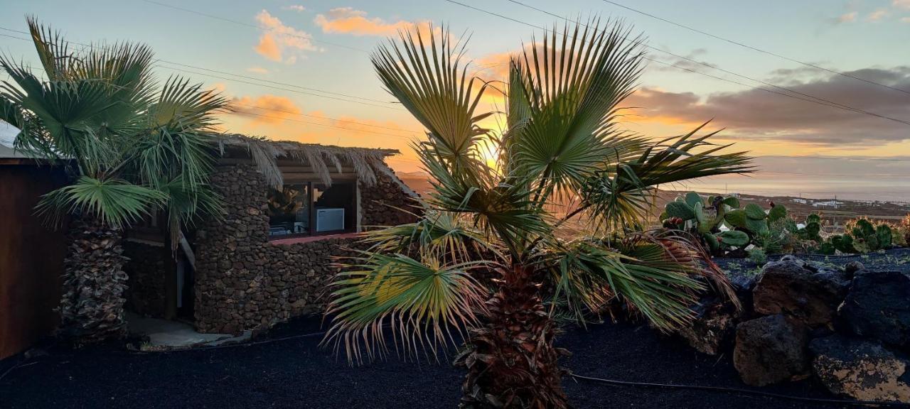 Ferienwohnung Neu! Gemütliche Holzjurte La Asomada Lanzarote Tías Exterior foto